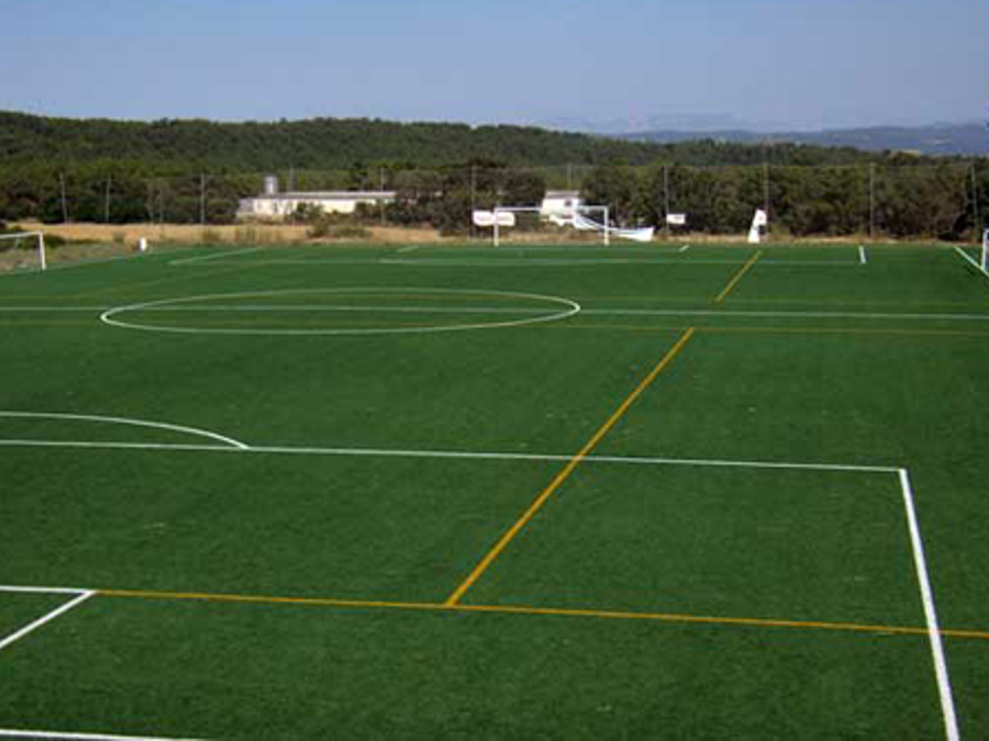 CAMP DE FUTBOL CLUB CAN BAJONA GRANJA ESCOLA
