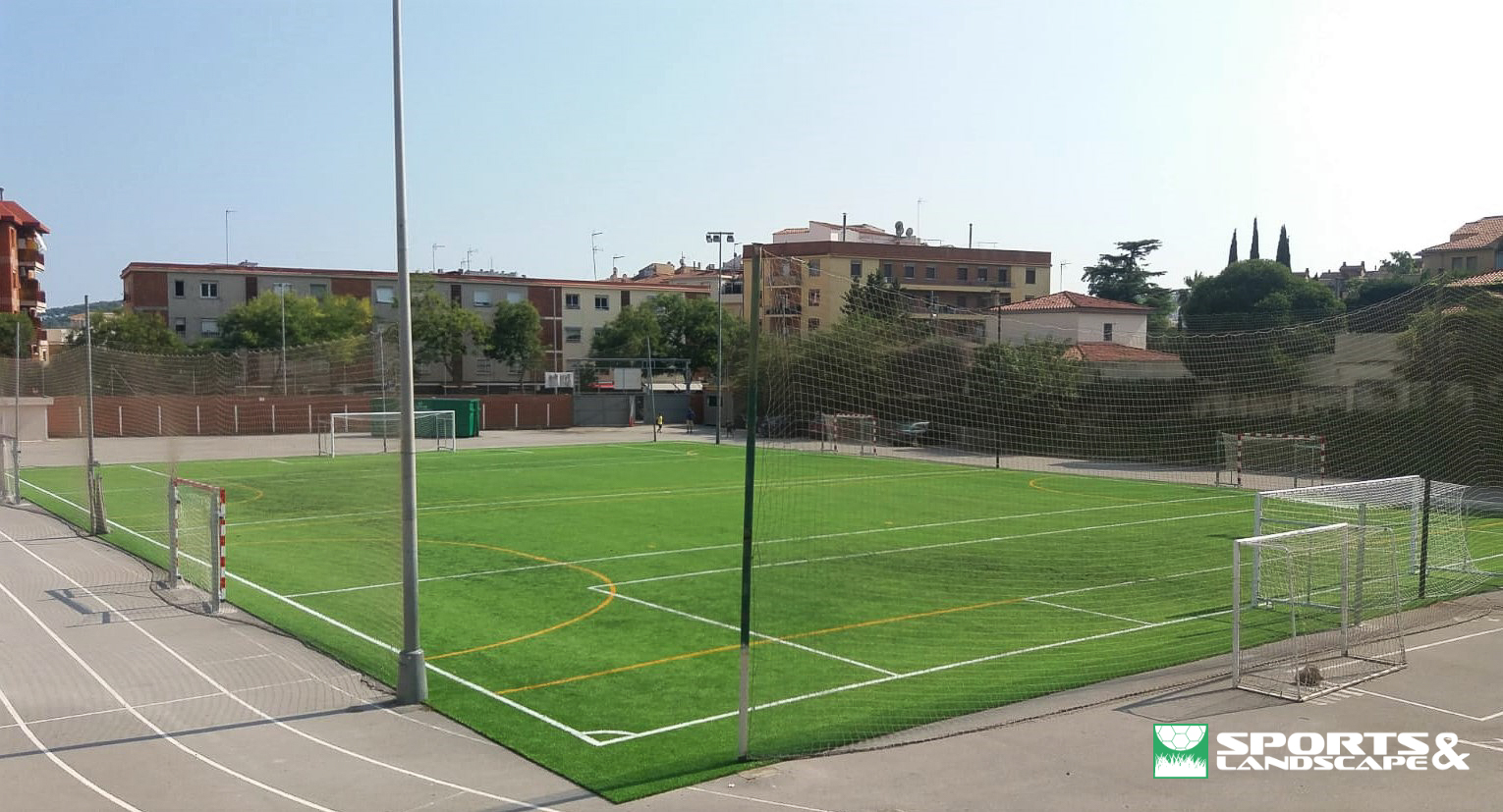 CAMP DE FUTBOL COL·LEGI ESCALA DEI-PROVIDENCIA DE CORAZON DE JESUS