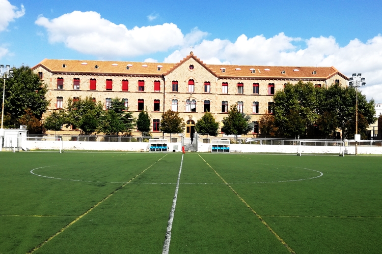 camp-de-futbol-colc2b7legi-la-salle-premia