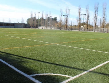 CAMP DE FUTBOL ESCOLA THAU BARCELONA