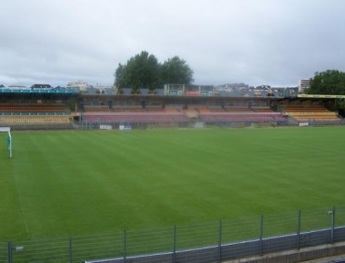 CAMP DE FUTBOL MPAL. PISTA D’ATLETISME MANLLEU