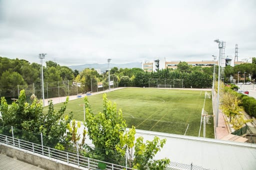CAMP DE FUTBOL SCHOOL AGORA INTERNATIONAL SANT CUGAT