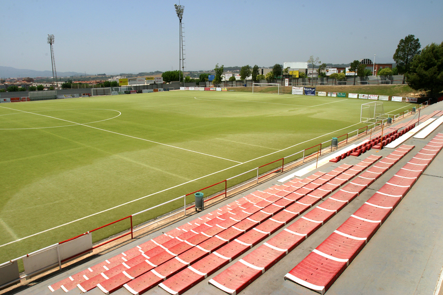 camp-de-futbol-zem-can-roses-1