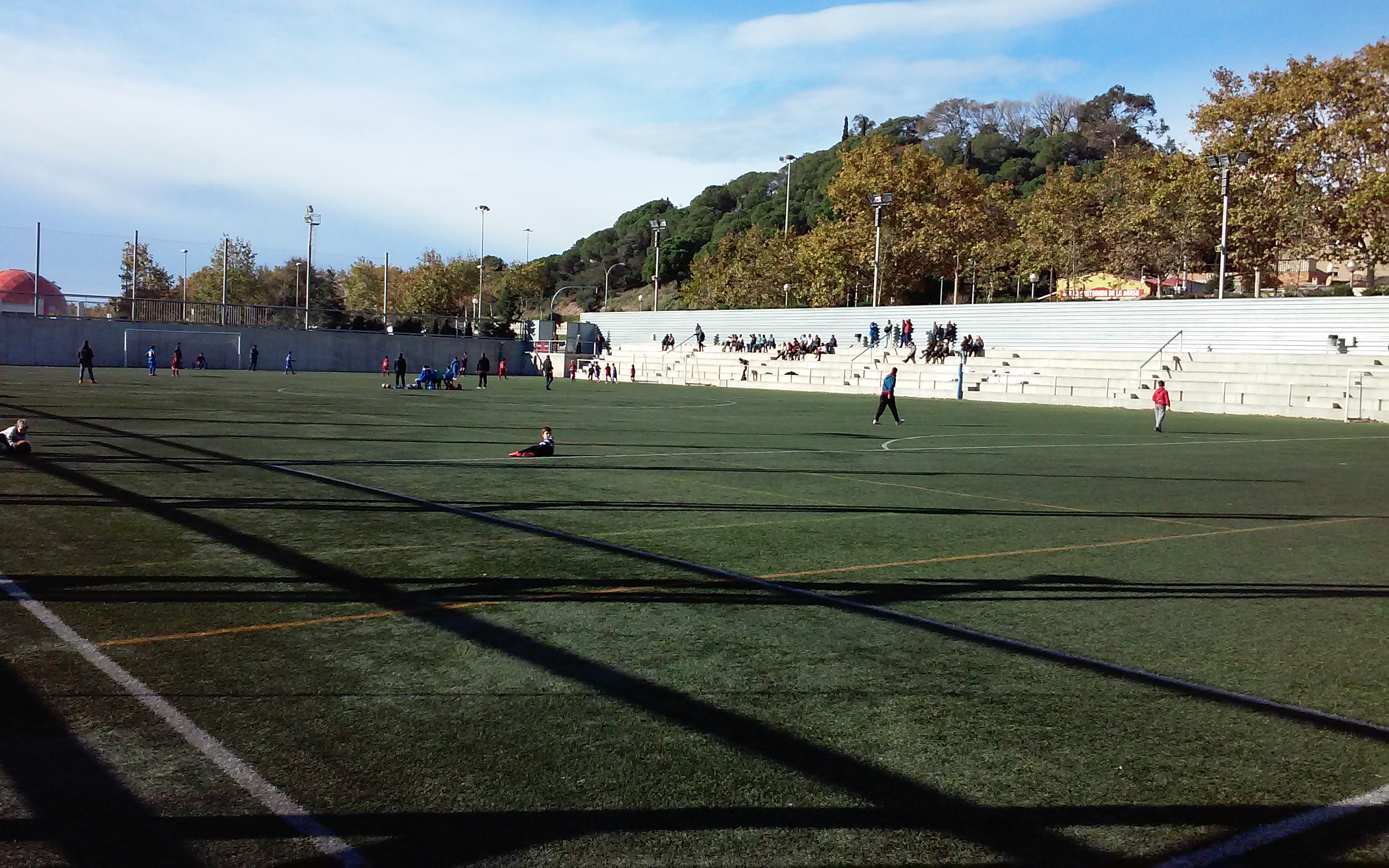 camp-de-futbol-zem-can-tries