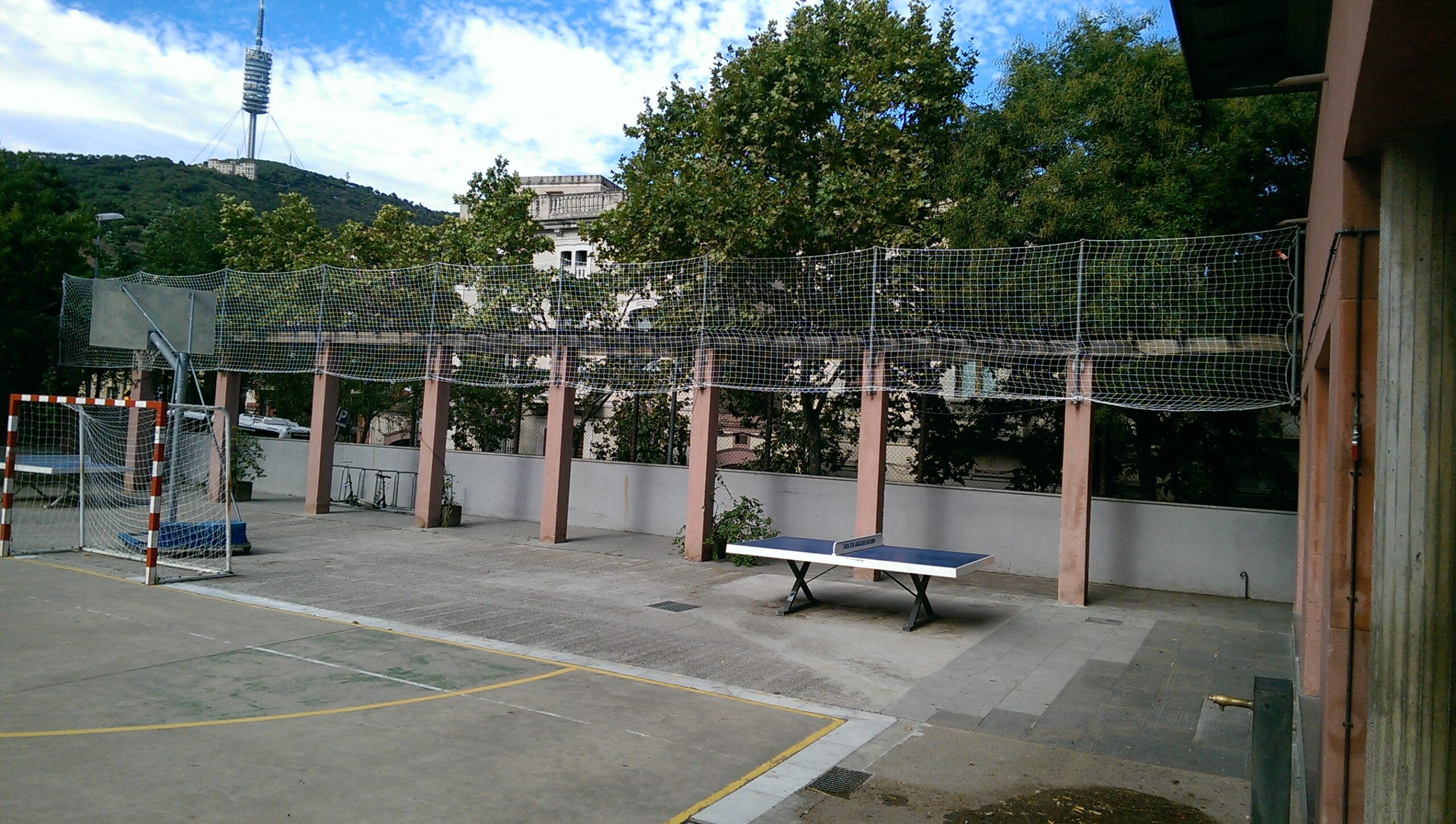 PISTA CEIP DOLORS MONSERDÀ SANTAPAU