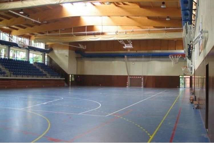 PISTA COL·LEGI JESÚS I MARIA SANT GERVASI