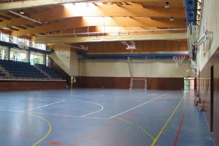 PISTA COL·LEGI JESÚS MARIA I JOSEP