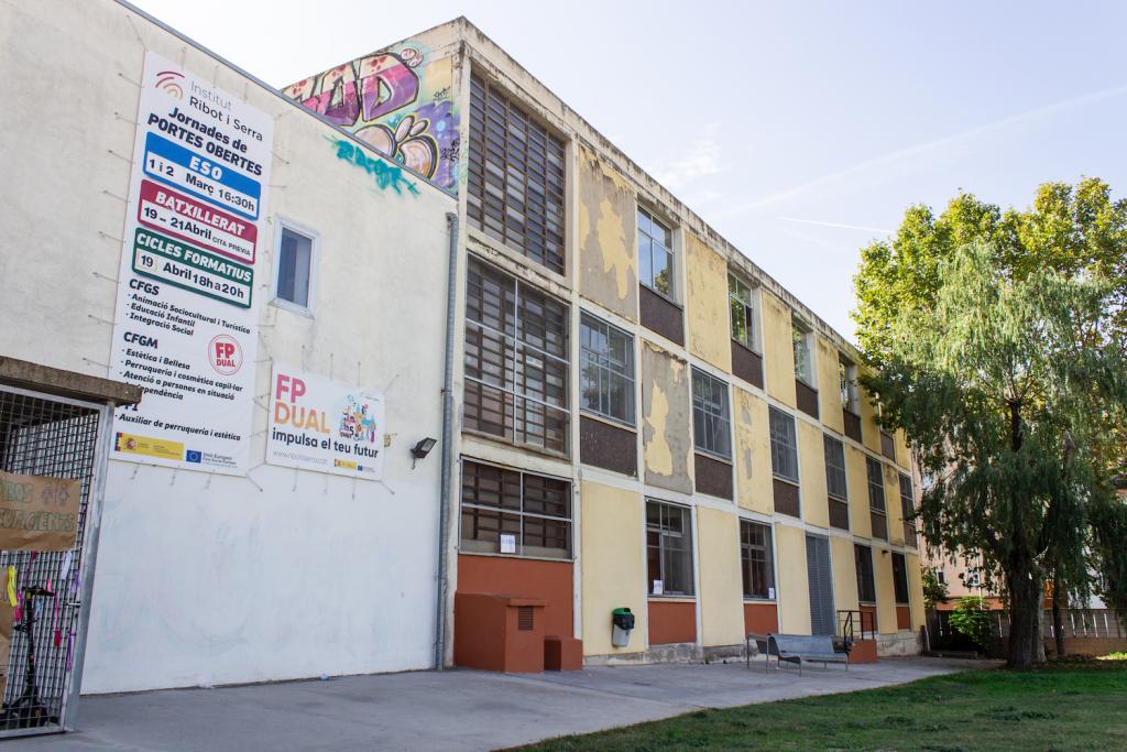 PISTA IES RIBOT I SERRA